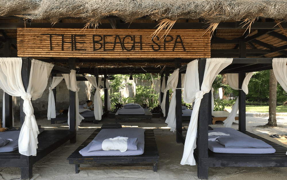 Camas de masaje en el Beach Spa